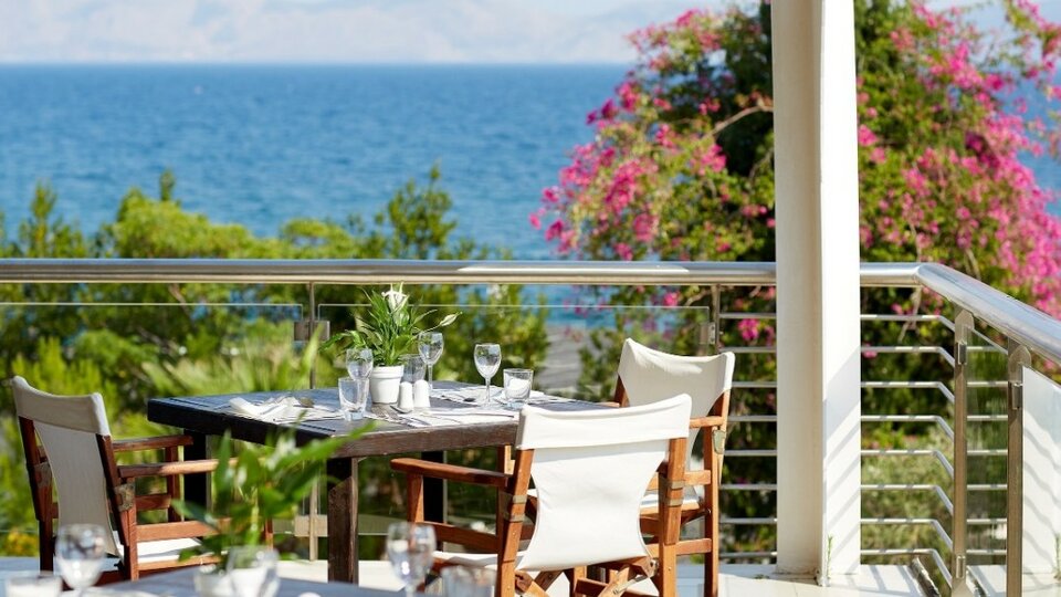 Hotel Hydra Beach Resort
