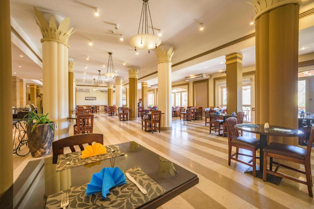 Marina Plaza Hotel Tala Bay