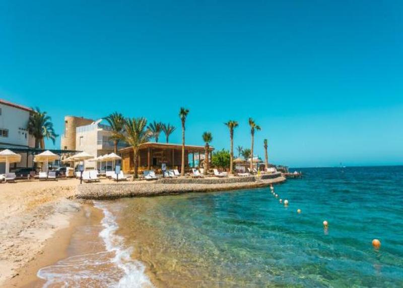 La Rosa Waves Hotel
