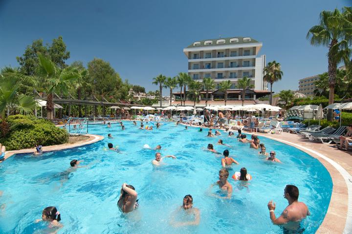 Trendy Palm Beach Adults Only +16