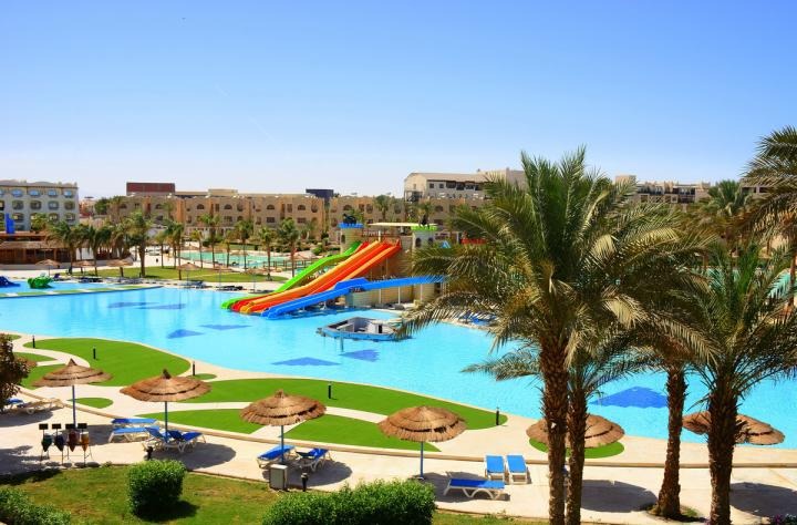 Hotel Royal Lagoons Aqua Park Resort and Spa