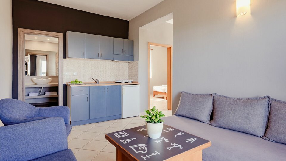 Hotel Ampelia