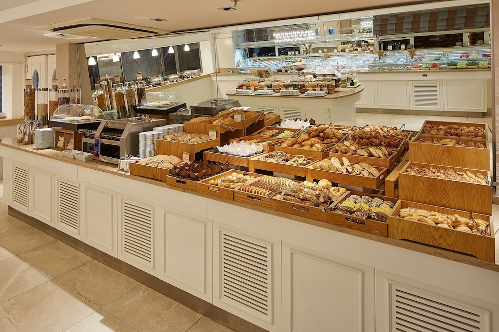 DoubleTree by Hilton Hotel Izmir - Alsancak