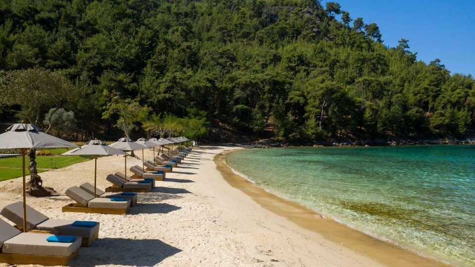 Vathi Cove Luxury Resort & Spa