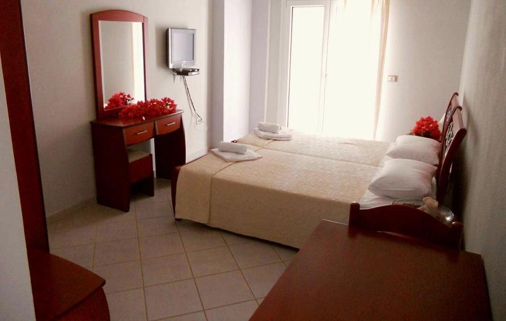Hotel Anavra
