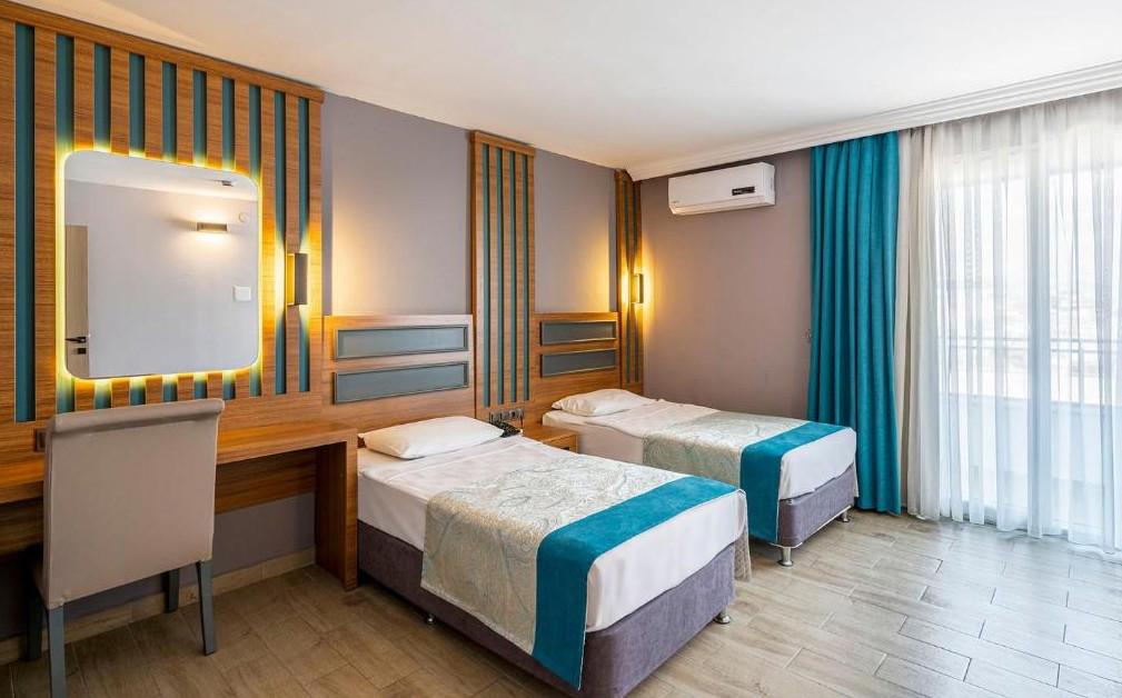 Blue Star Hotel