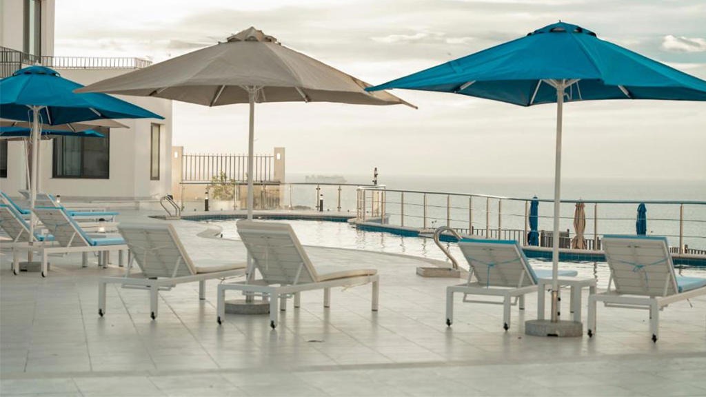 Diamond Palm Resort