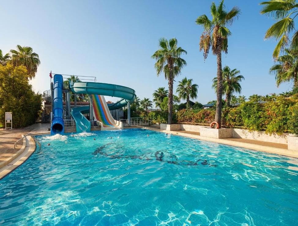 Aydinbey Famous Resort
