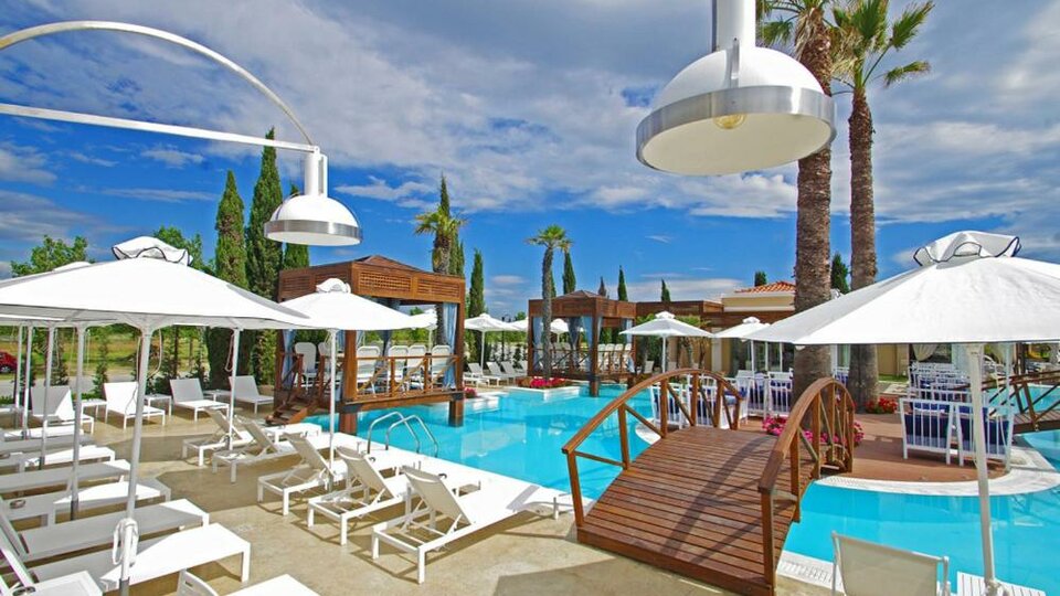 Hotel Mediterranean Village