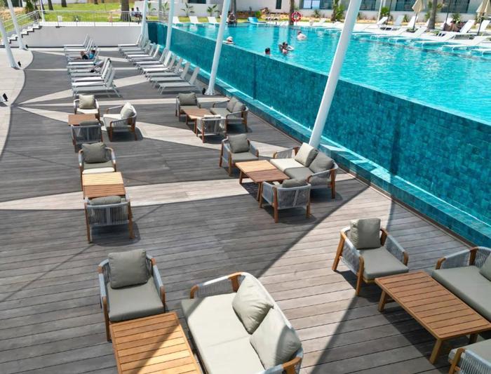 One Resort Premium