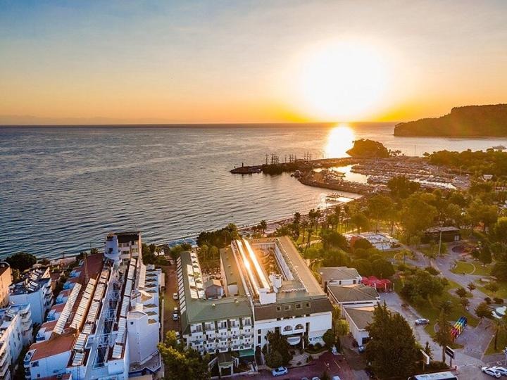 Lancora Beach