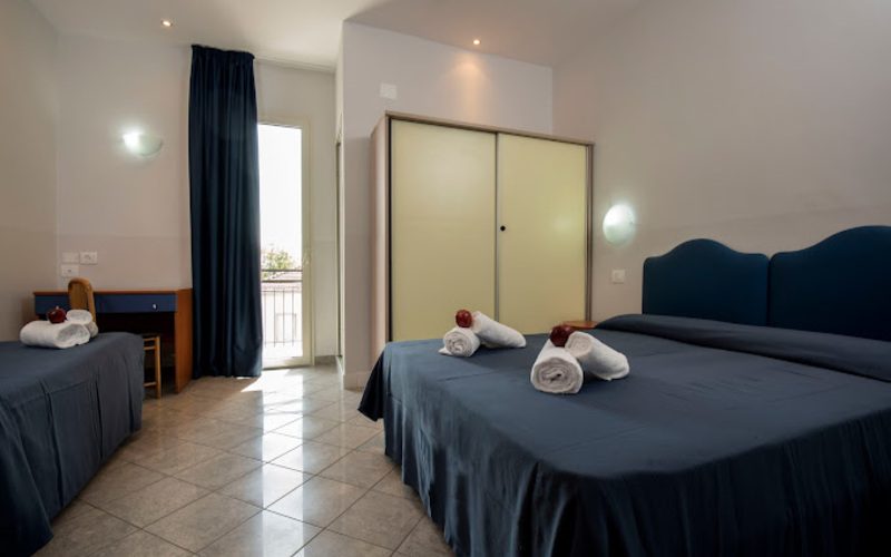 Hotel Scarlet
