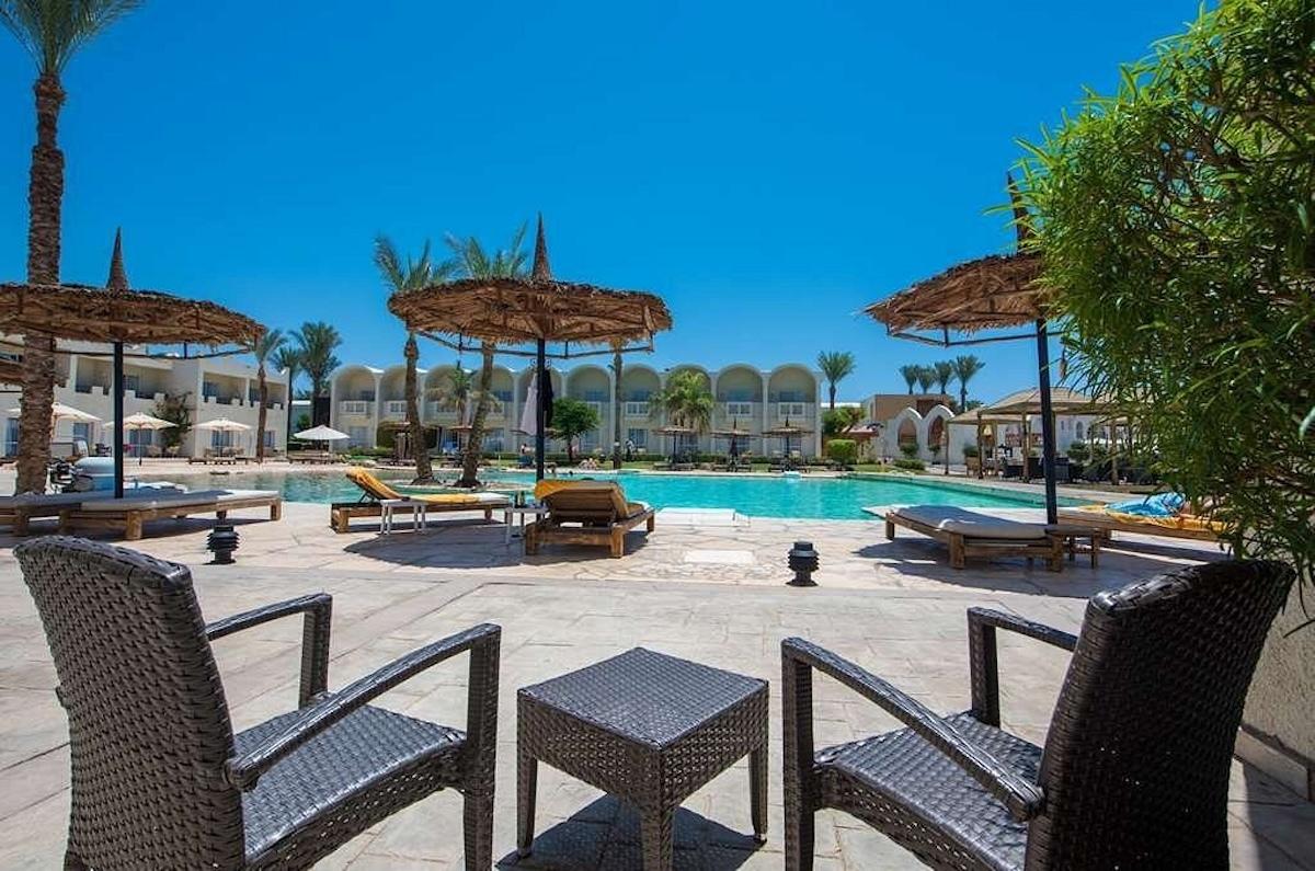 Reef Oasis Beach Resort