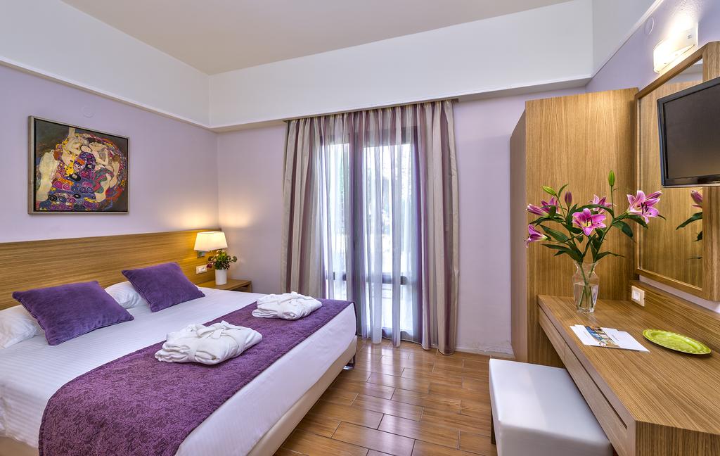 Porto Platanias Village Resort