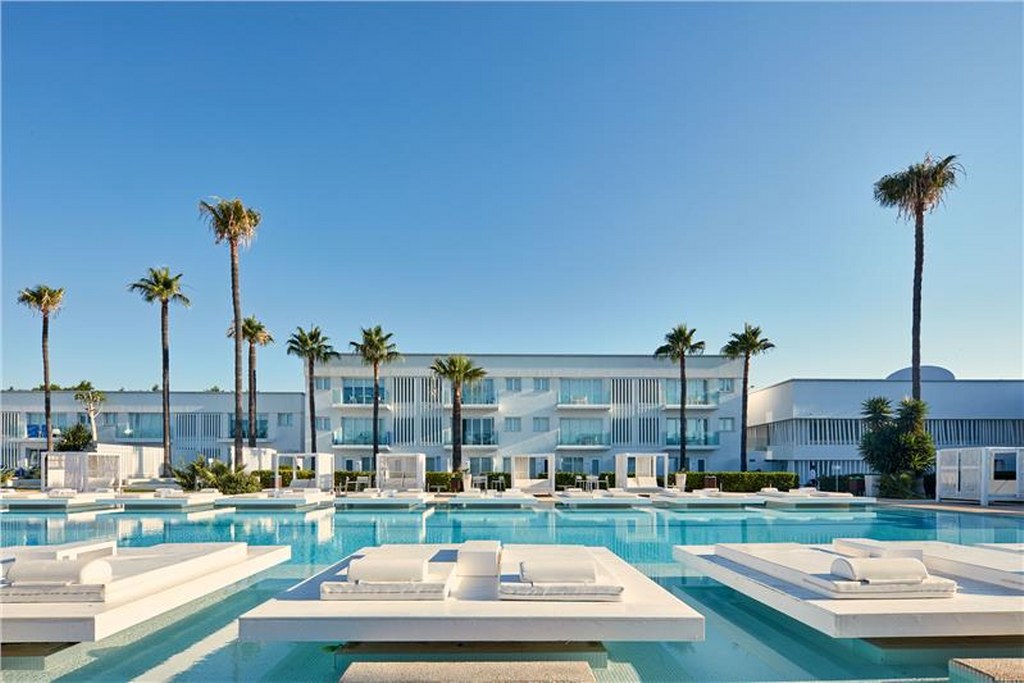 So Nice Club Resort