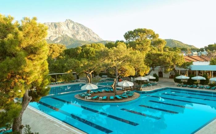 Hotel Crystal Prestige Pearl Collection