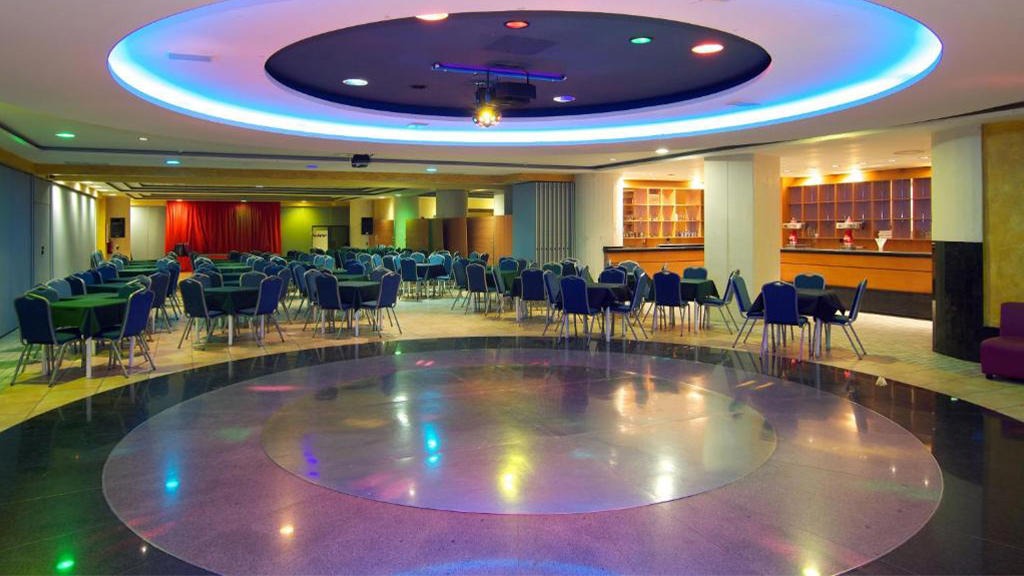 Hotel Puente Real 