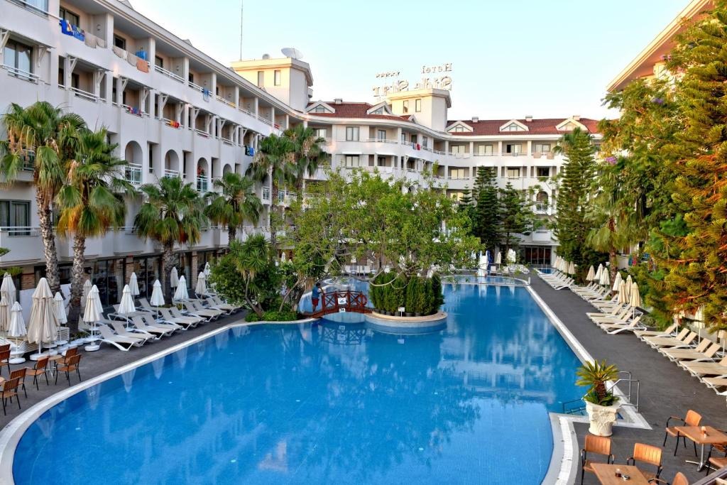 Side Star Beach Hotel