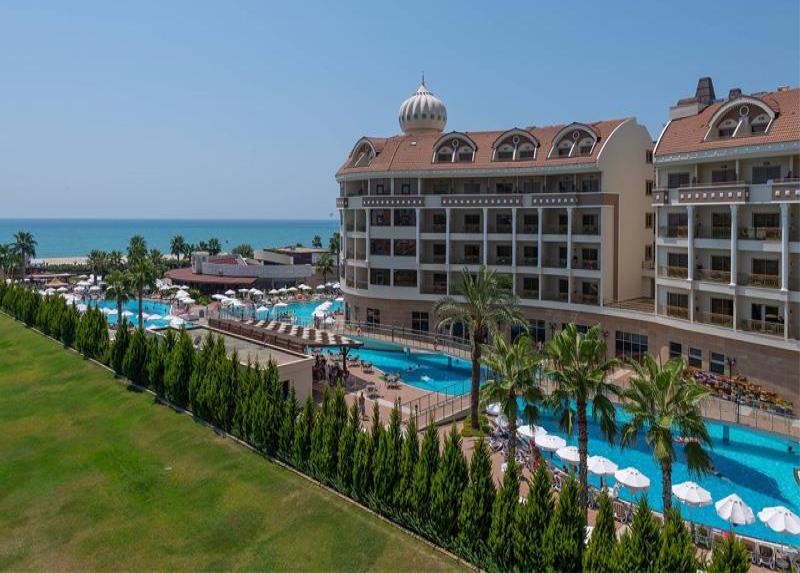 Kirman Belazur Resort & Spa Hotel