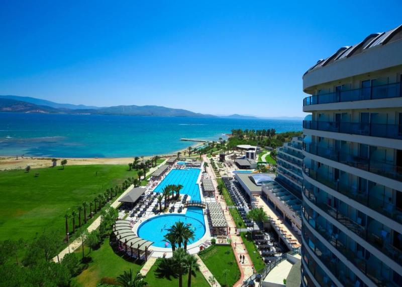Venosa Beach Resort & Spa Hotel