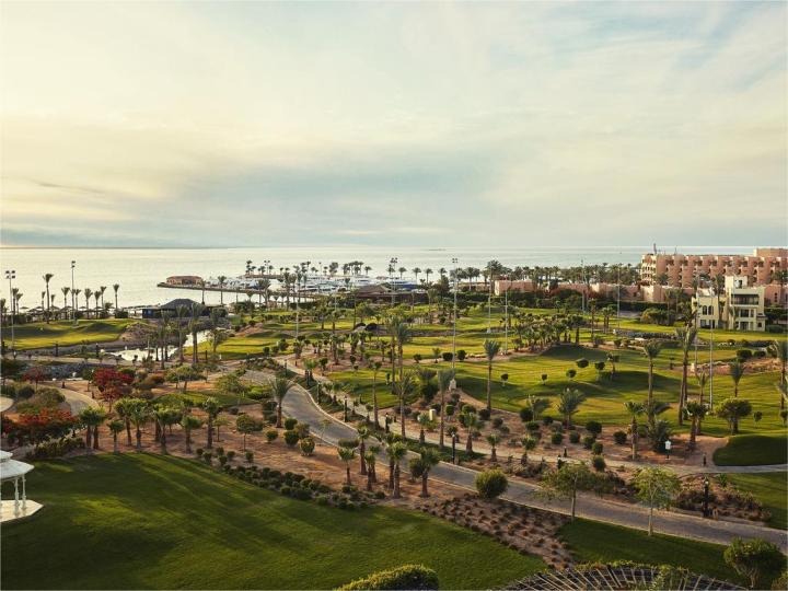 Steigenberger Al Dau Beach Hotel