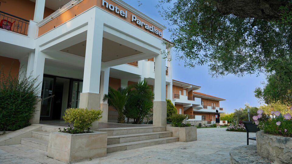 Hotel Paradise Kriopigi