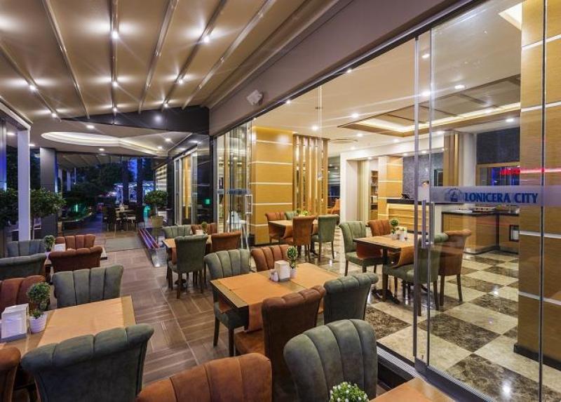 Lonicera City Kleopatra Hotel