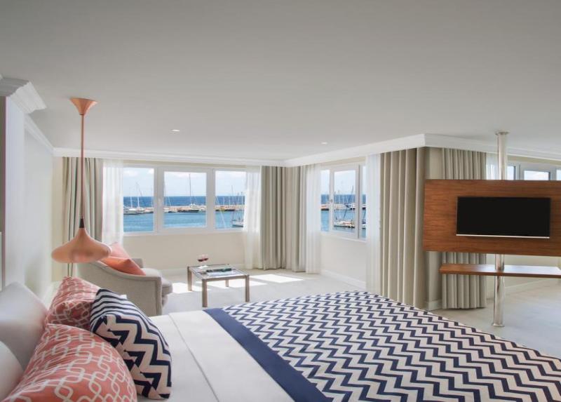 Paloma Marina Suites Hotel