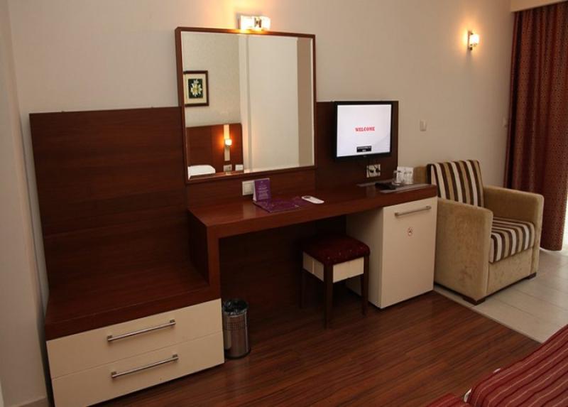 Queens Park Le Jardin Hotel