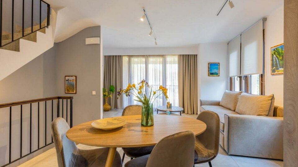 Penelope Luxury Suites