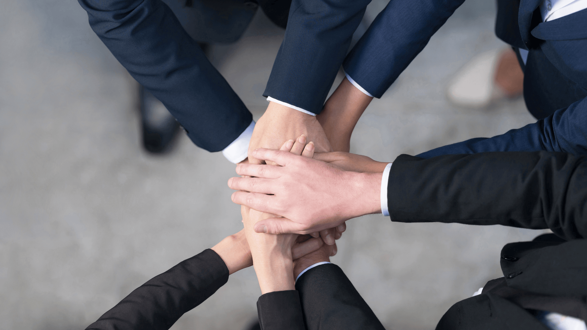 Leadership Paradox: Why Asking Beats Answering Today