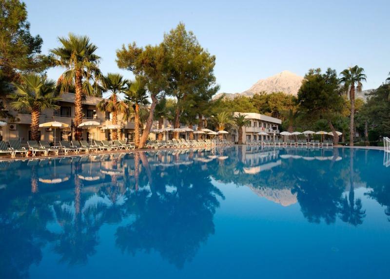 Fun & Sun Family Club Saphire Hotel