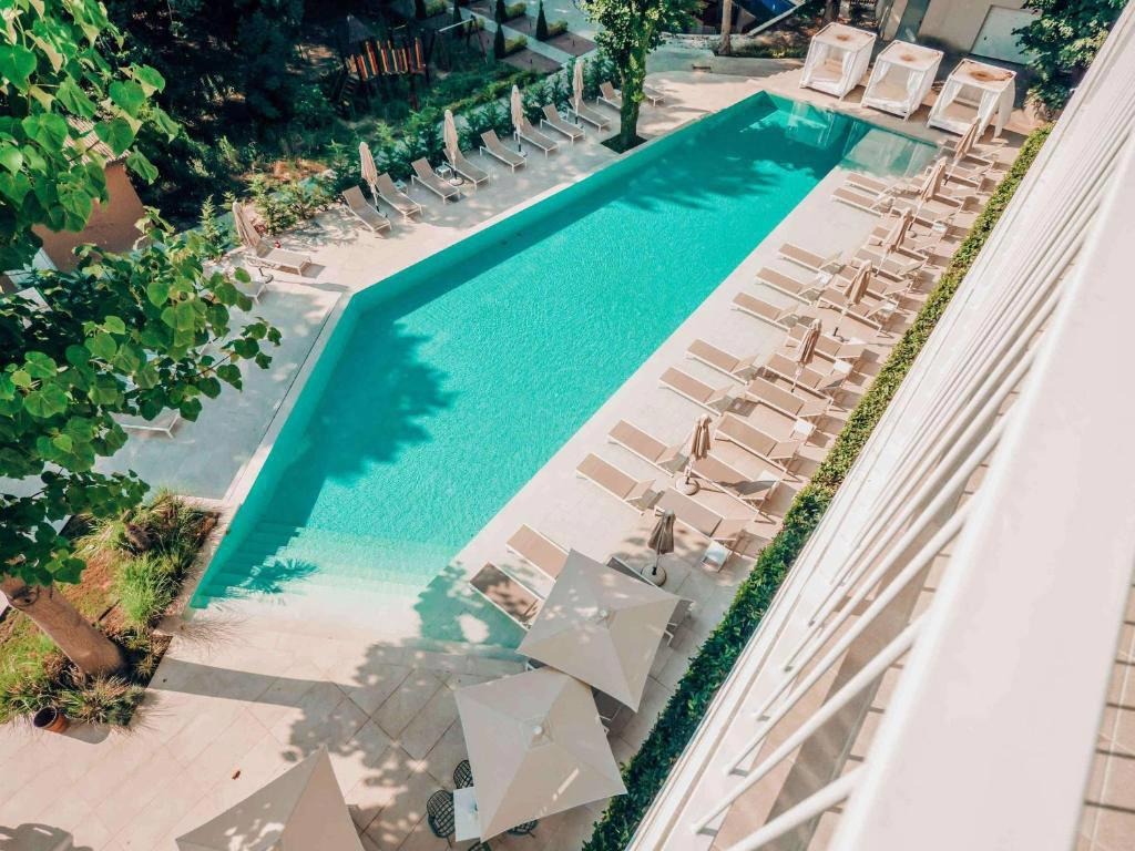 Ibis Styles Golden Sands Roomer Hotel