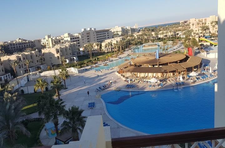 Hotel Royal Lagoons Aqua Park Resort and Spa