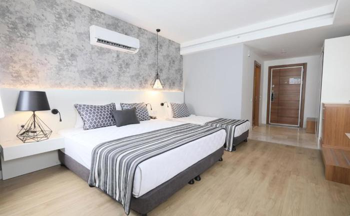 Hotel Greenwood Suites Resort