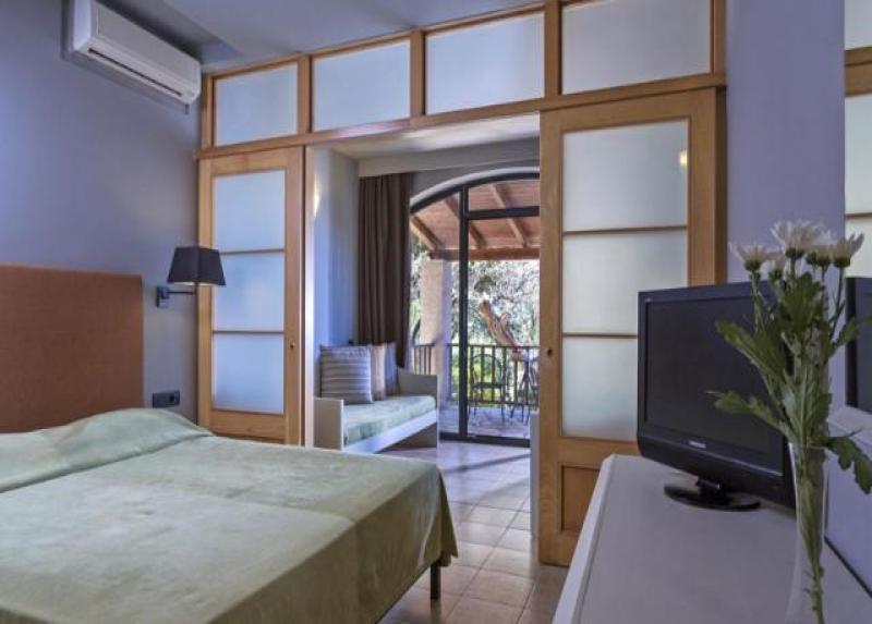 Aeolos Beach Resort Hotel