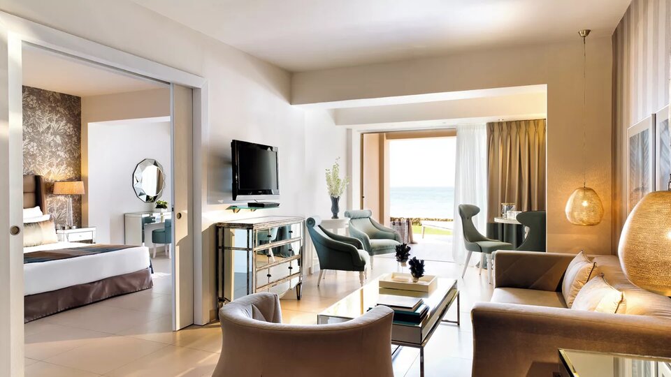 Hotel Sani Beach