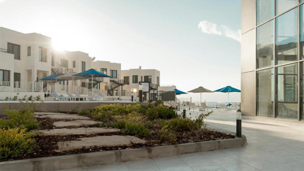 Diamond Palm Resort