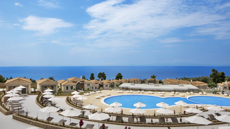Hotel Ajul Luxury Hotel and Spa Resort
