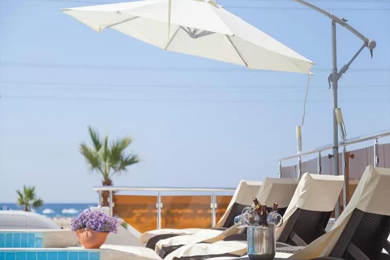 Amphora Hotel