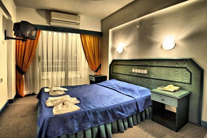 Albora Hotel
