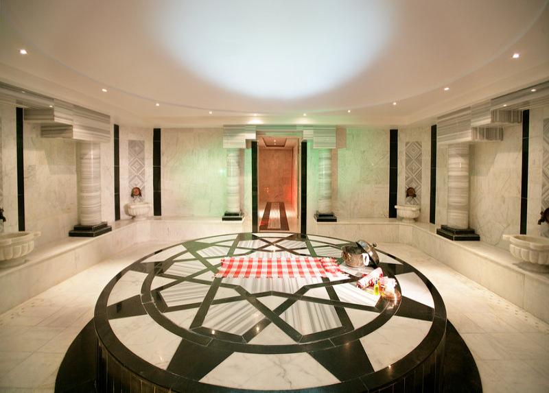 Dream World Palace Hotel