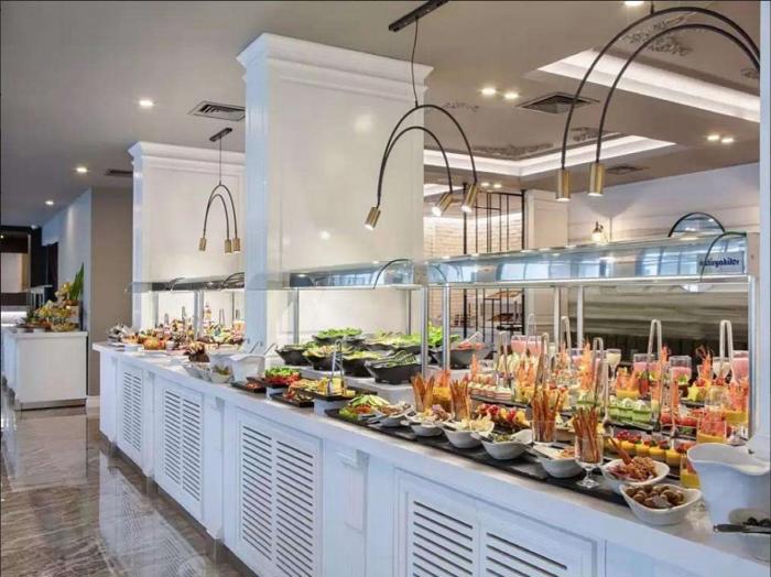 Blue Marlin Deluxe Spa & Resort