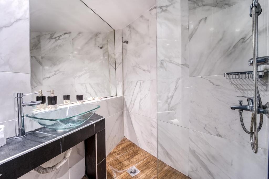 Island City Boutique Hotel
