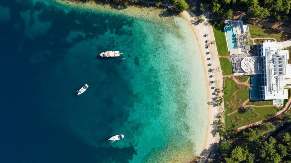 Vathi Cove Luxury Resort & Spa