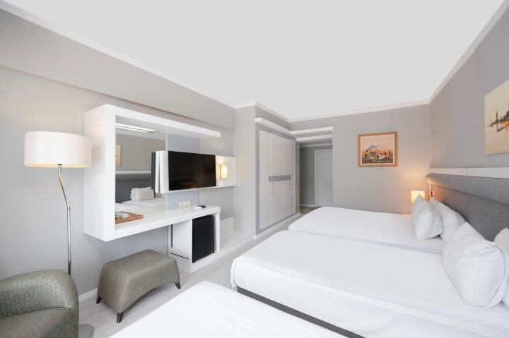 Dedeman Kemer Resort