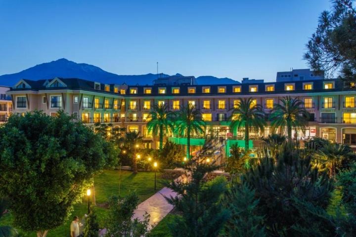 Hotel Lucida Beach