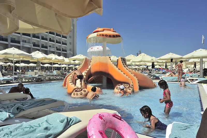 Lake & River Side Hotel & Spa