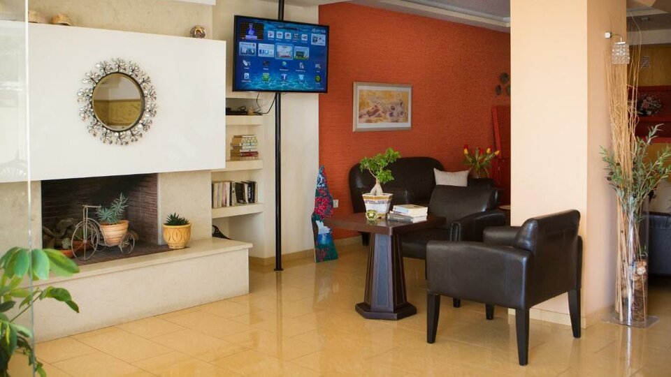 Xenios Loutra Beach