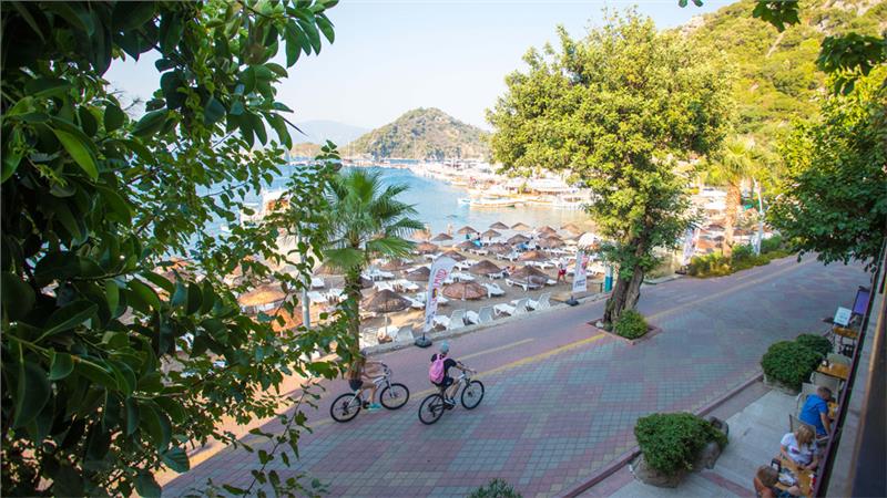Golmar Beach Hotel